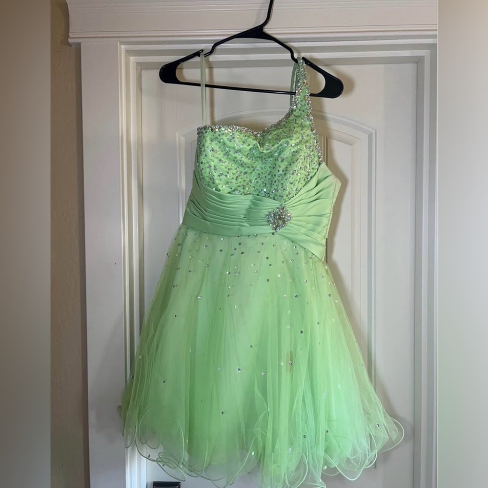 Elegant Green Prom Dress
